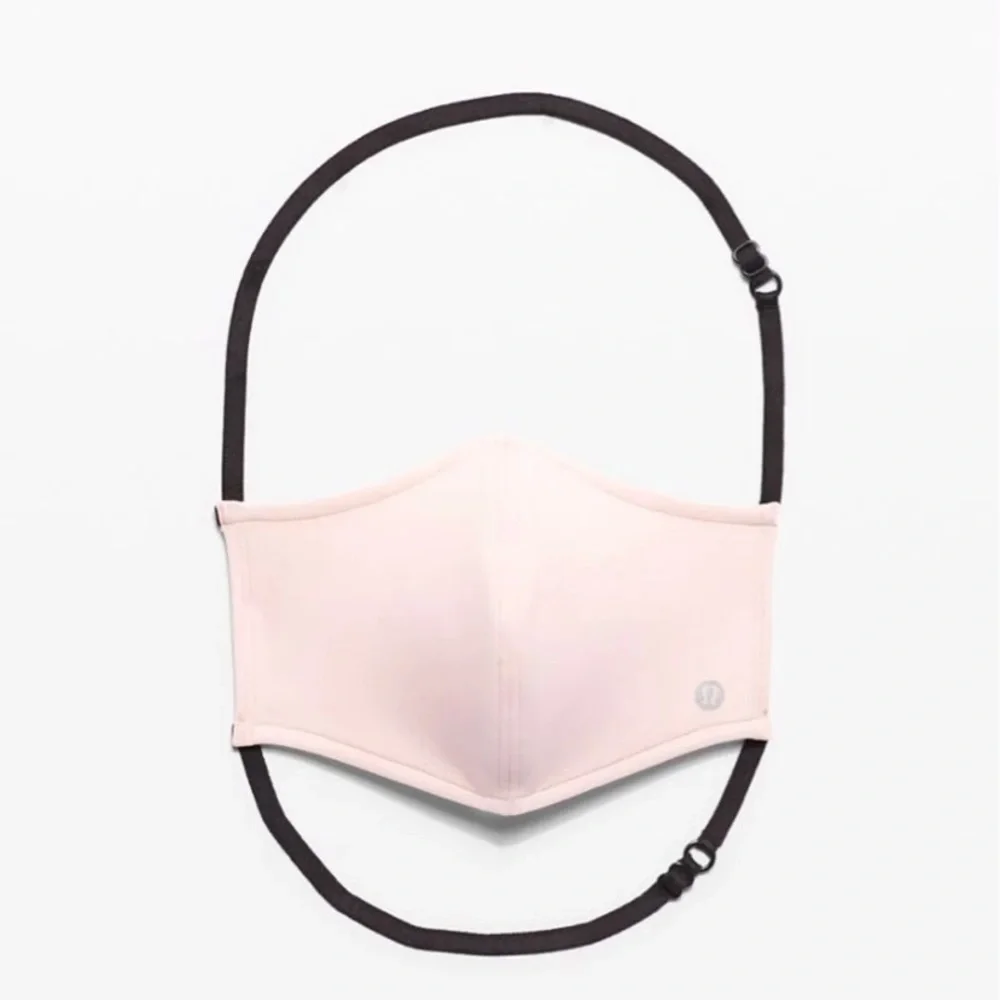 NWT Lululemon Face Mask